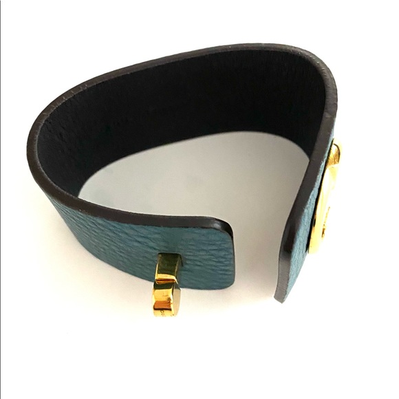 Gucci Cuff Leather Bracelet - Picture 3 of 9